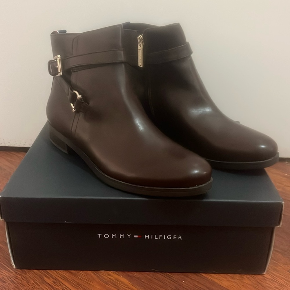 New with box, Tommy Hilfiger dark brown ankle boots, size 10
